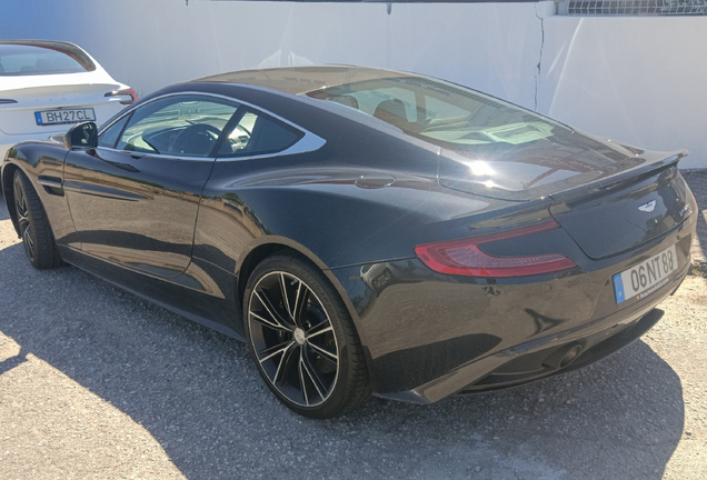 Aston Martin Vanquish 2013