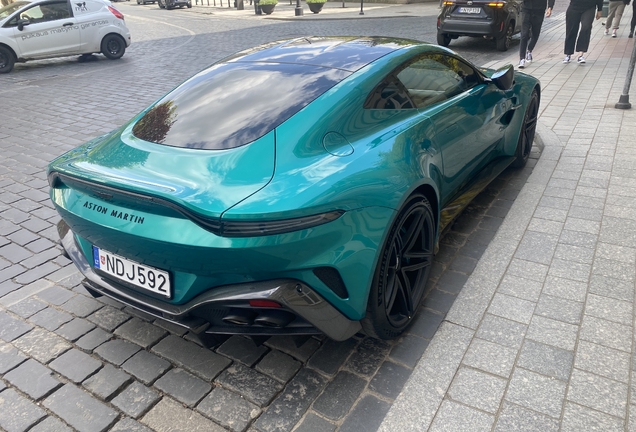 Aston Martin Vantage 2024