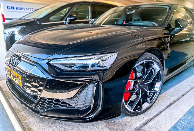 Audi RS E-Tron GT 2025