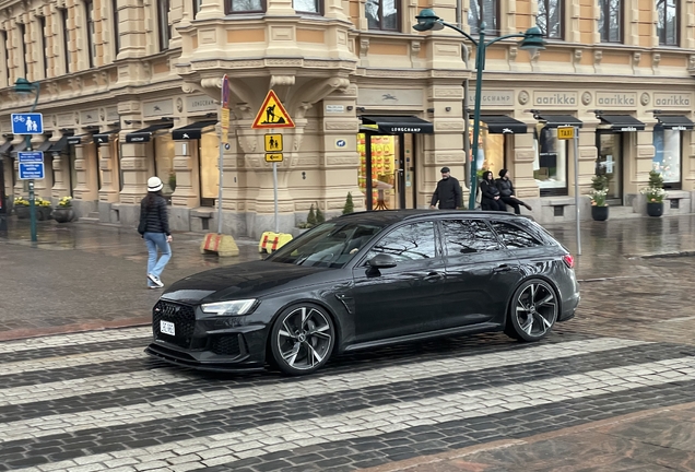 Audi RS4 Avant B9