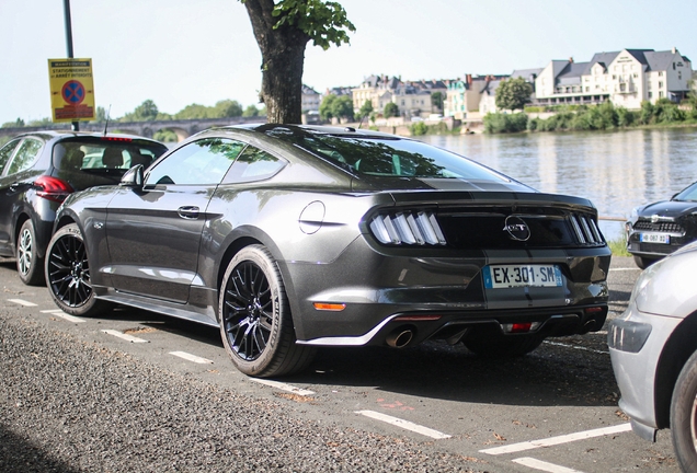 Ford Mustang GT 2015