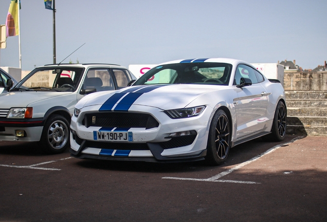 Ford Mustang Shelby GT350 2015
