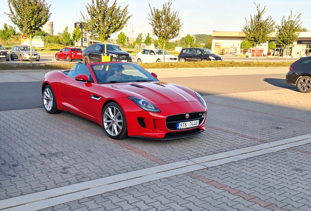 Jaguar F-TYPE S Convertible