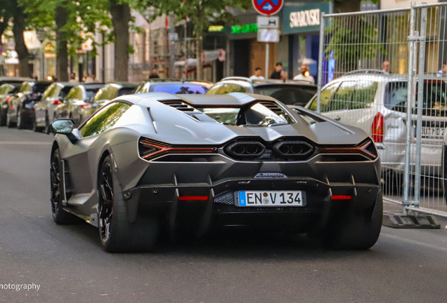 Lamborghini Revuelto