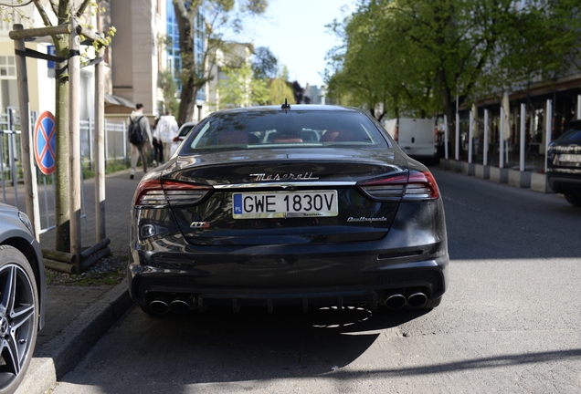 Maserati Quattroporte GTS 2013