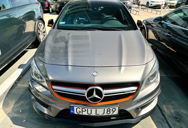 Mercedes-AMG CLA 45 Shooting Brake OrangeArt Edition