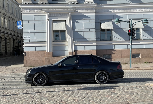 Mercedes-Benz E 63 AMG