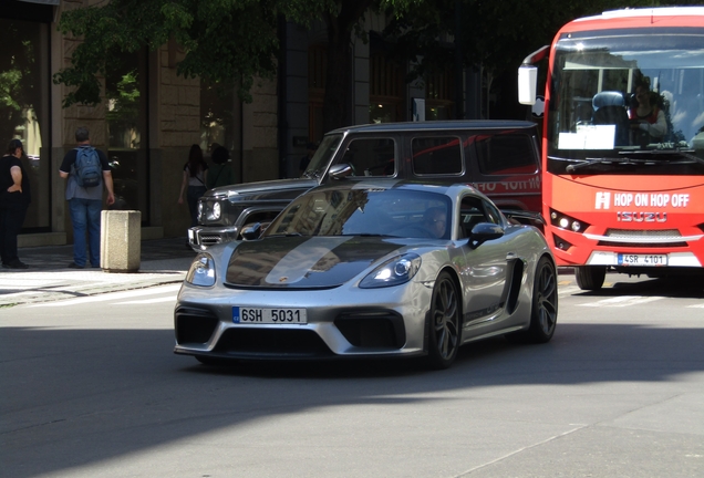 Porsche 718 Cayman GT4