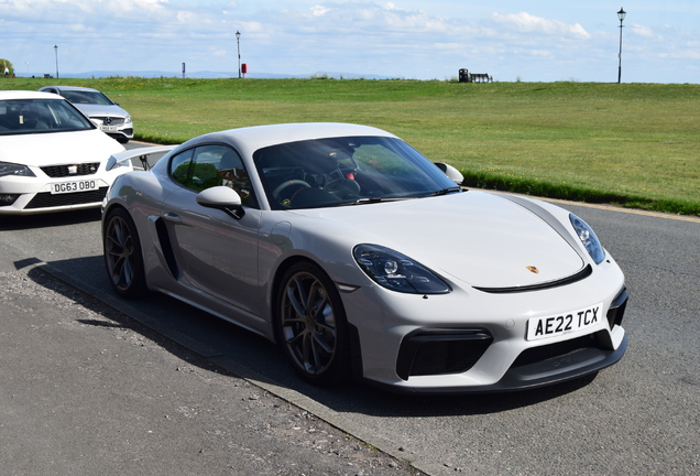 Porsche 718 Cayman GT4
