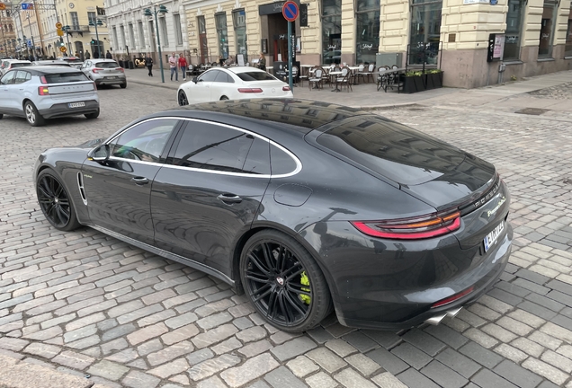 Porsche 971 Panamera Turbo S E-Hybrid Executive
