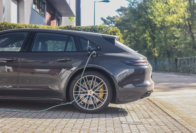 Porsche 971 Panamera Turbo S E-Hybrid Sport Turismo