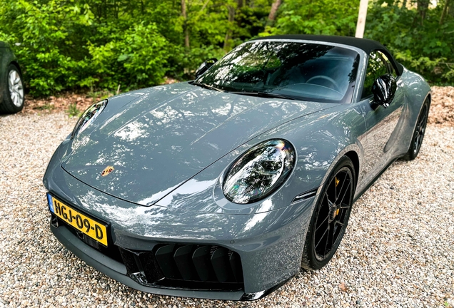Porsche 992 Carrera 4 GTS Cabriolet MkII