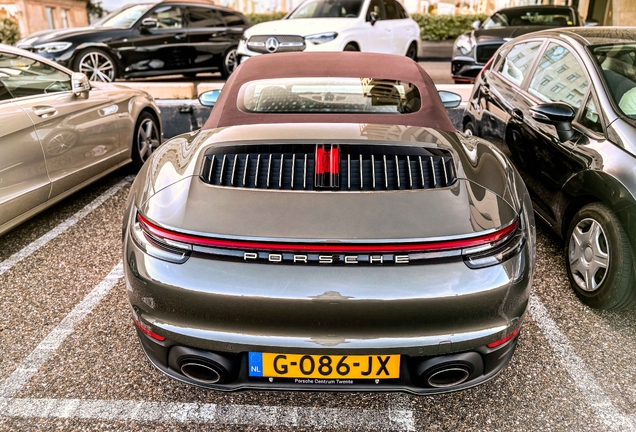 Porsche 992 Carrera 4S Cabriolet