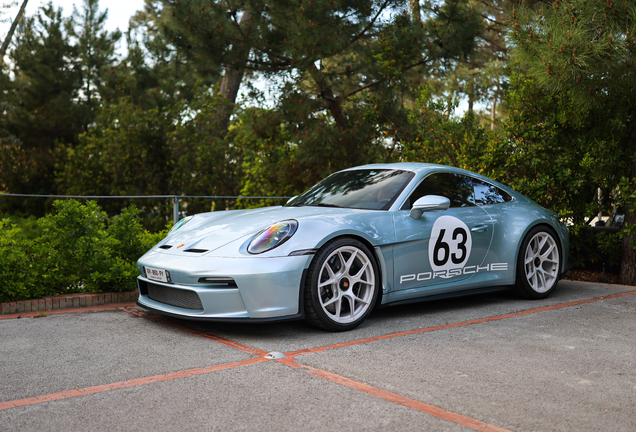 Porsche 992 S/T