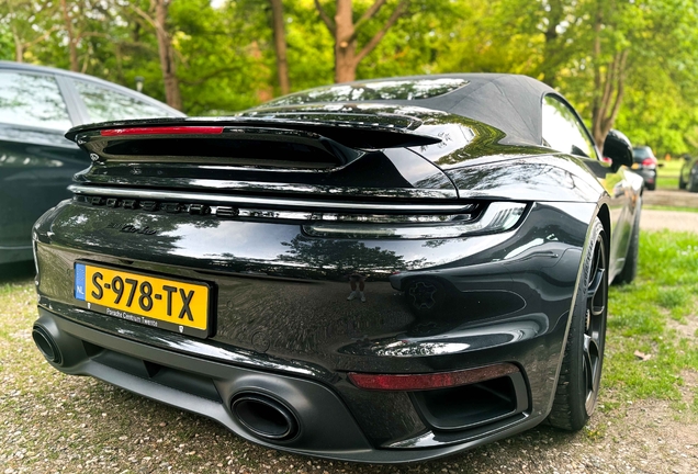 Porsche 992 Turbo Cabriolet