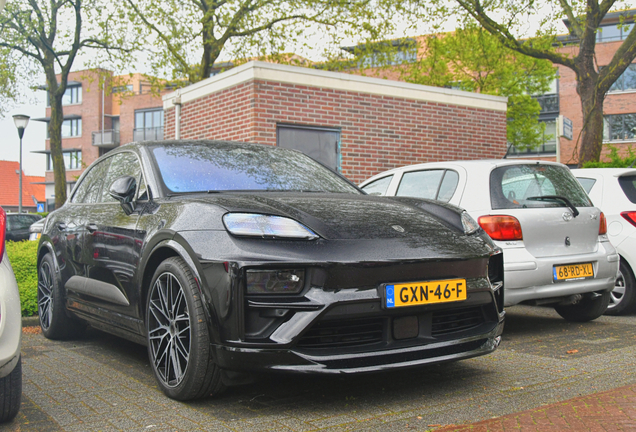 Porsche Macan EV Turbo