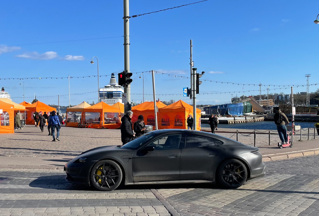 Porsche Taycan Turbo S