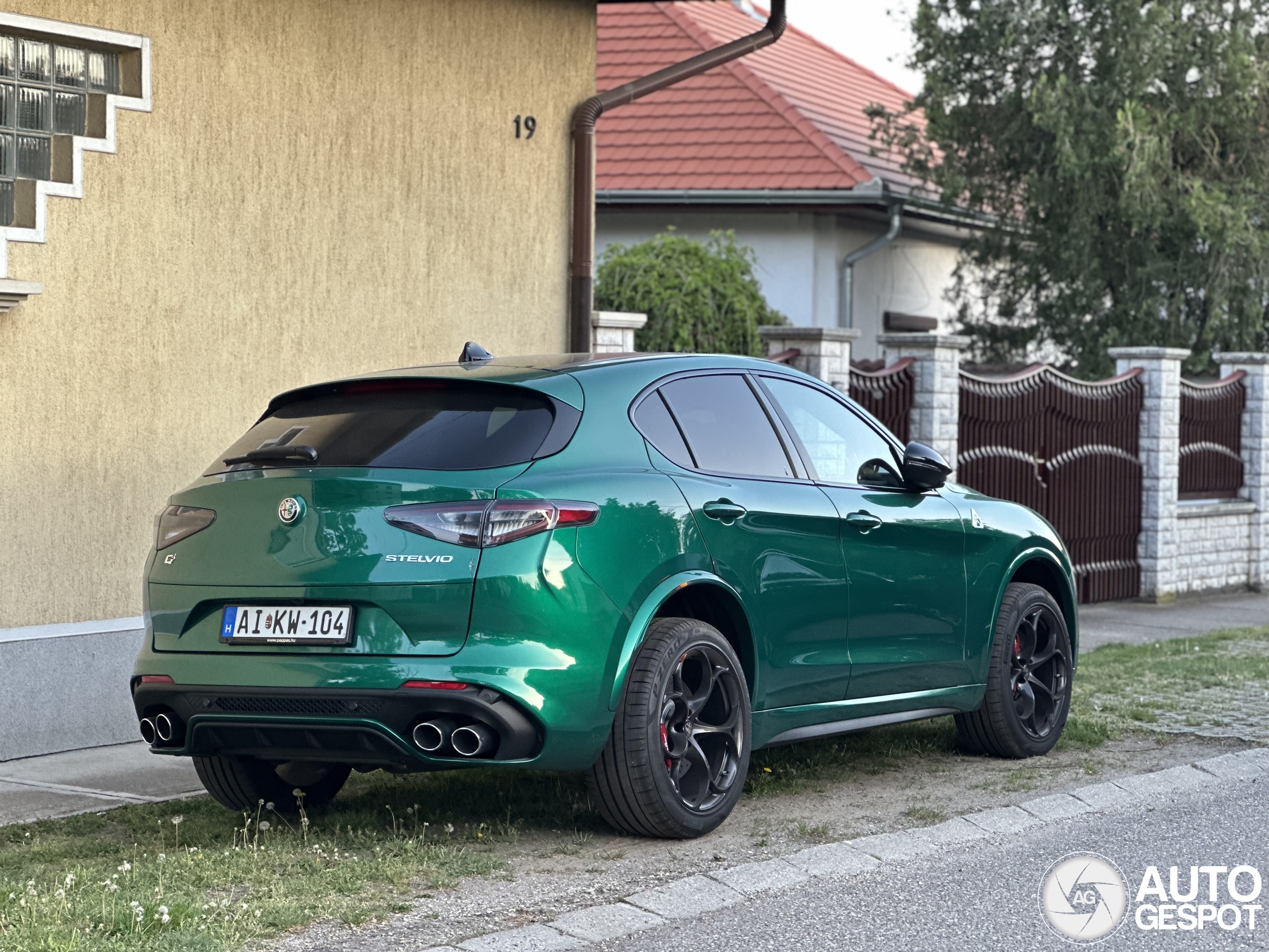 Alfa Romeo Stelvio Quadrifoglio 2023