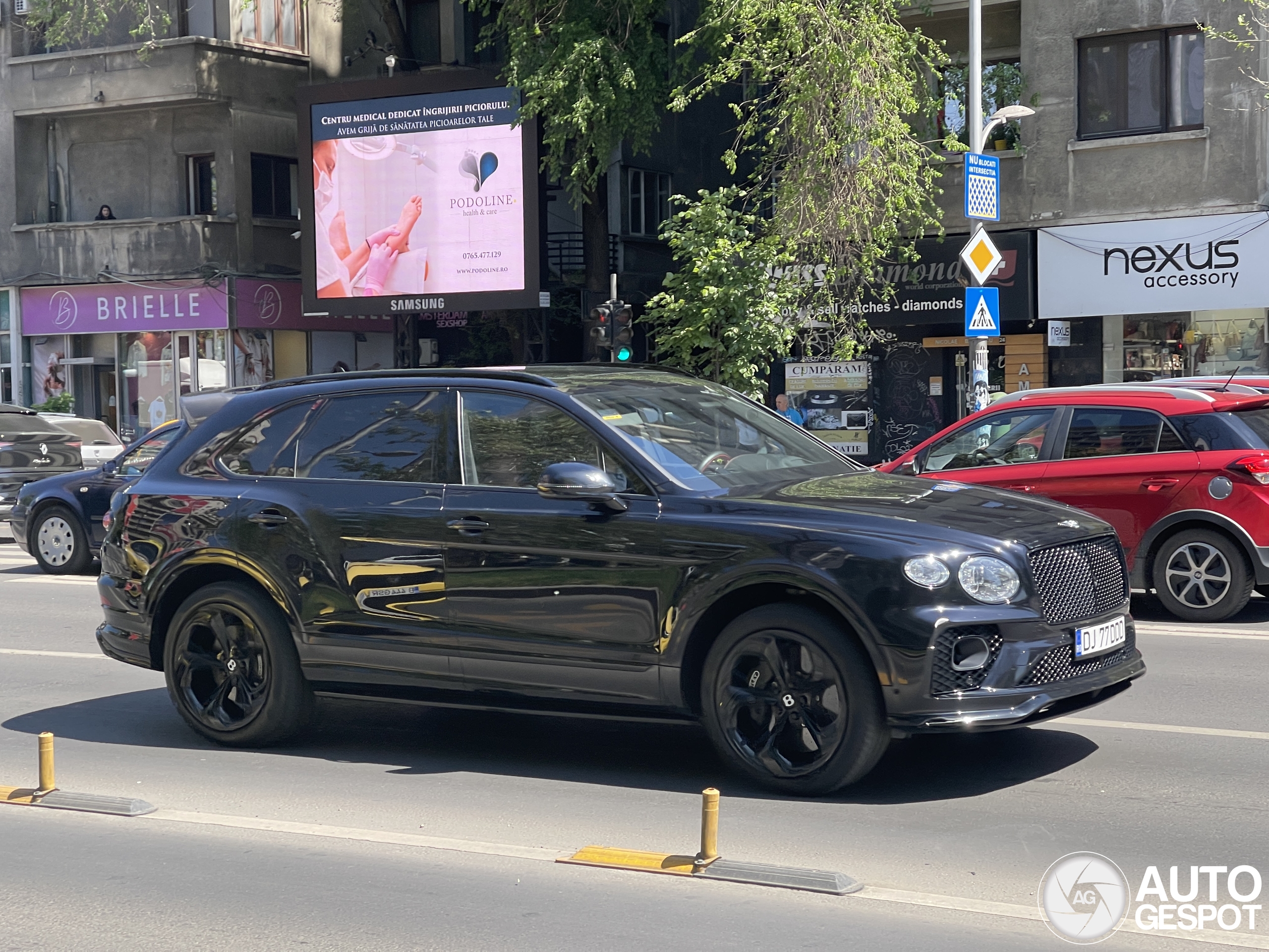 Bentley Bentayga Hybrid 2021