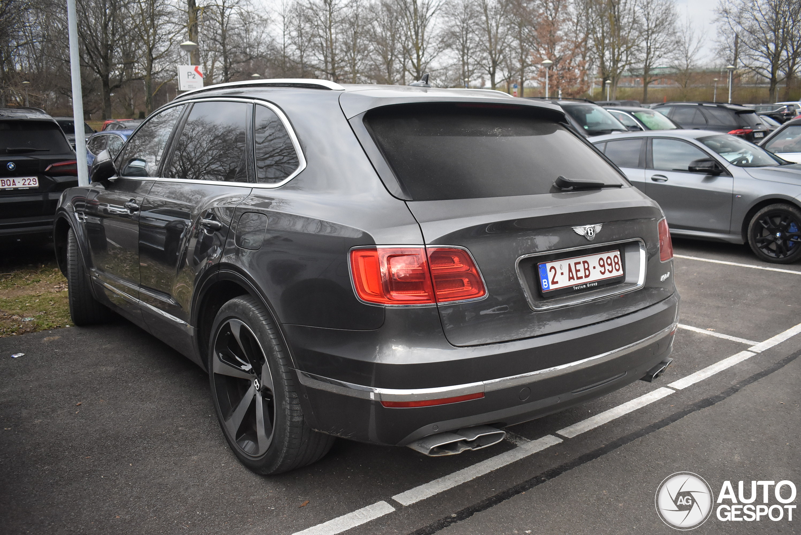 Bentley Bentayga Hybrid