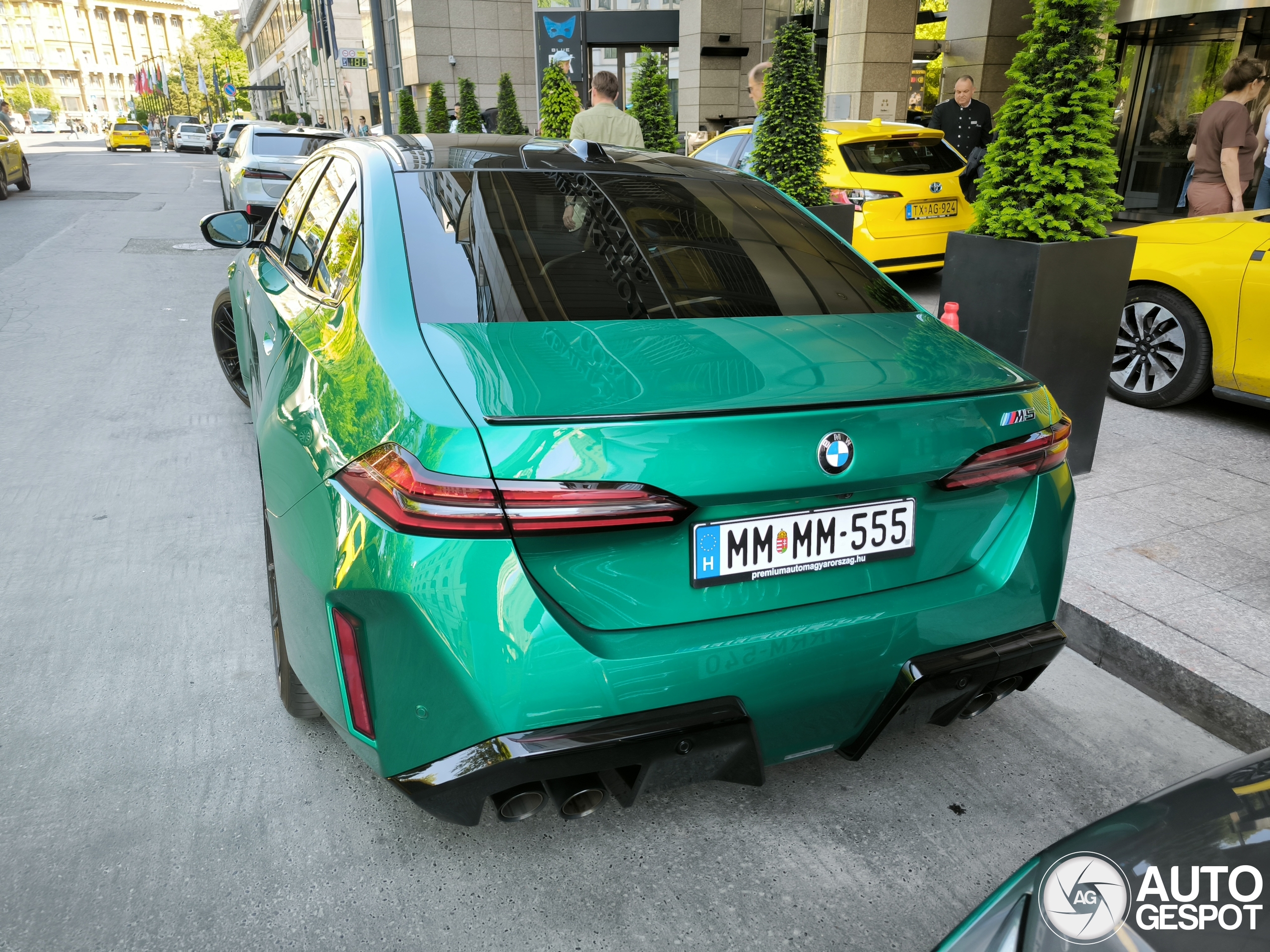 BMW M5 G90