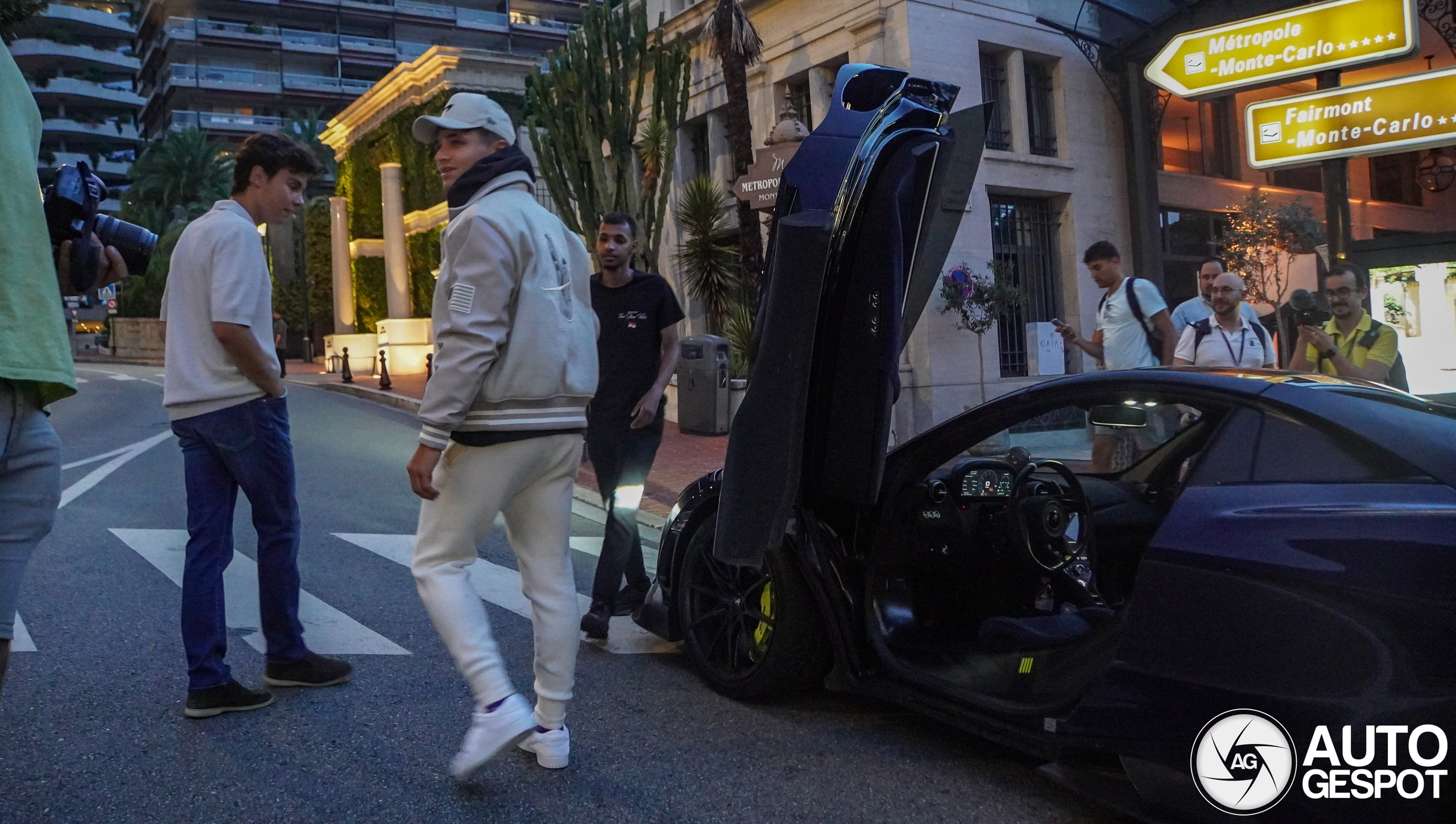 McLaren 765LT Spider