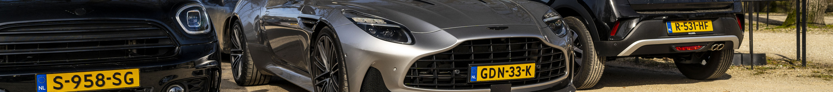 Aston Martin DB12 Volante