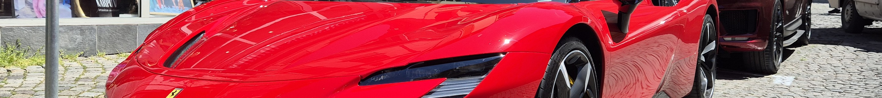 Ferrari SF90 Spider