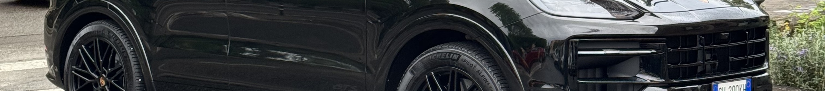 Porsche 9YA Cayenne GTS MkII