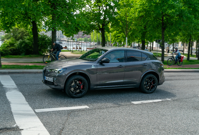 Alfa Romeo Stelvio Quadrifoglio 2023