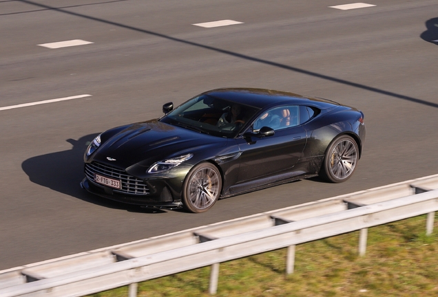 Aston Martin DB12