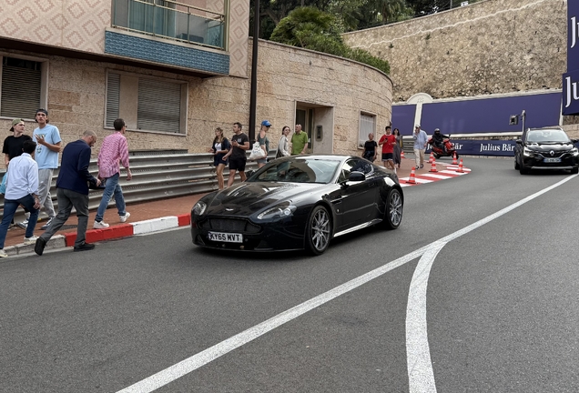 Aston Martin V12 Vantage S