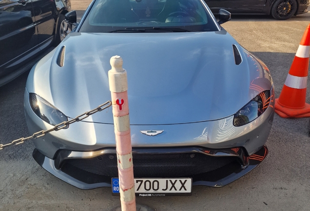 Aston Martin V8 Vantage 2018