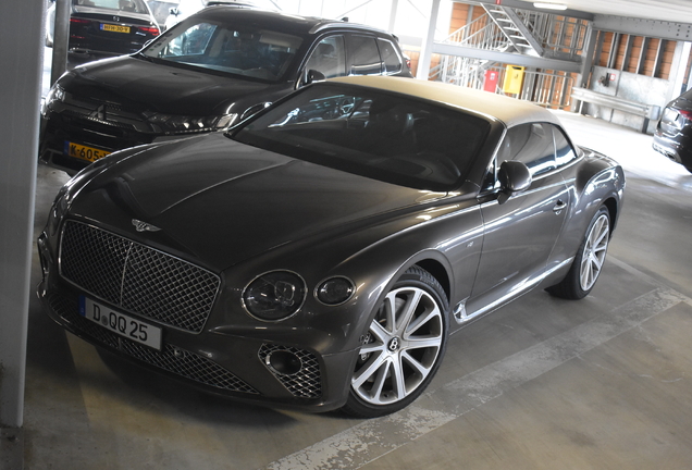 Bentley Continental GTC V8 2020