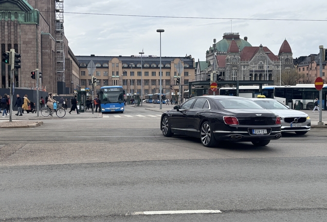 Bentley Flying Spur Hybrid