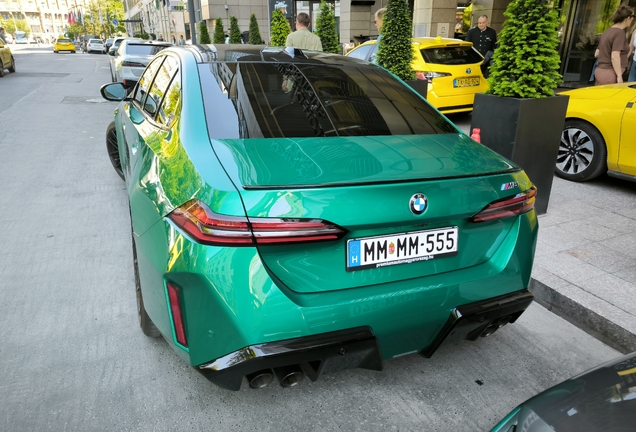 BMW M5 G90