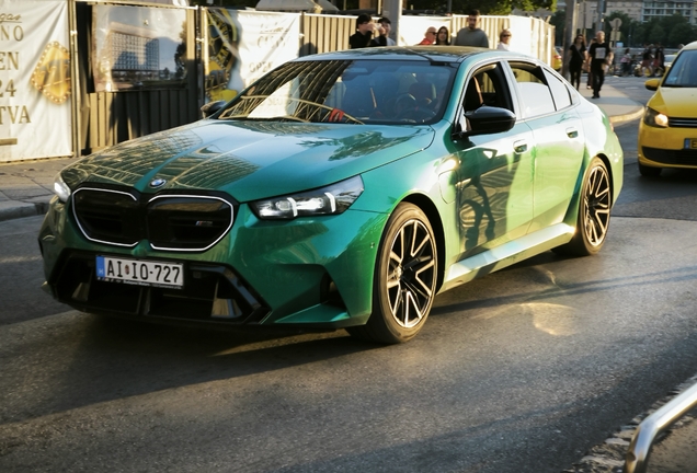 BMW M5 G90