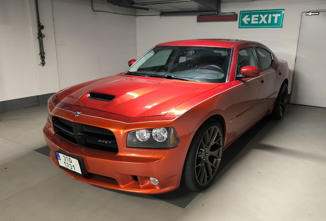 Dodge Charger SRT-8