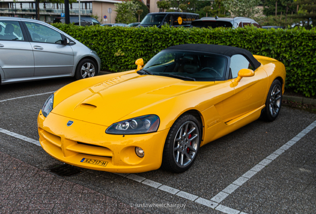 Dodge Viper SRT-10 Roadster 2003