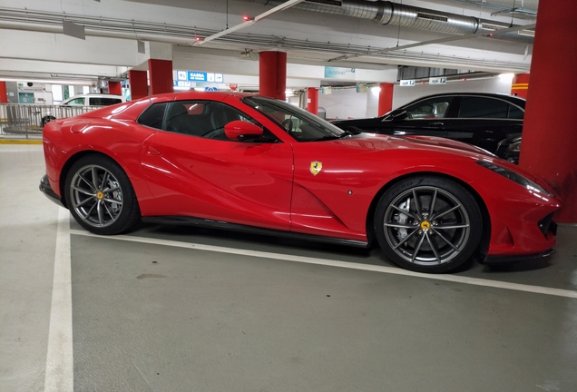 Ferrari 812 GTS