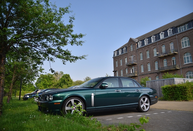 Jaguar XJR