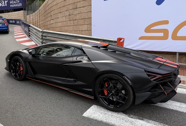 Lamborghini Revuelto