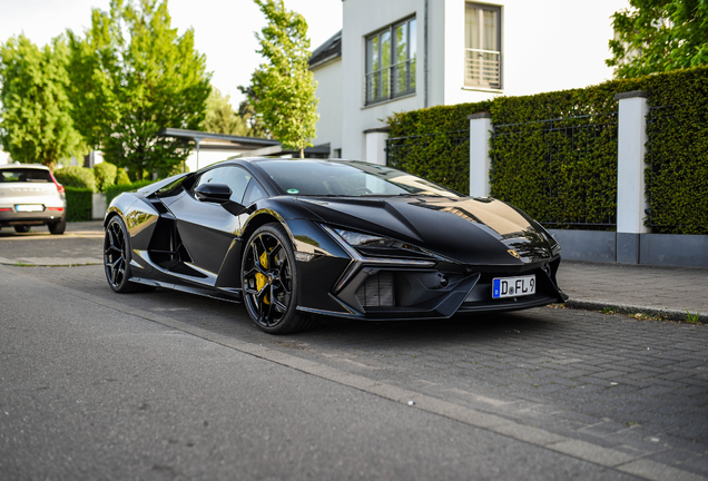 Lamborghini Revuelto