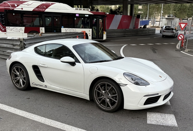 Porsche 718 Cayman S