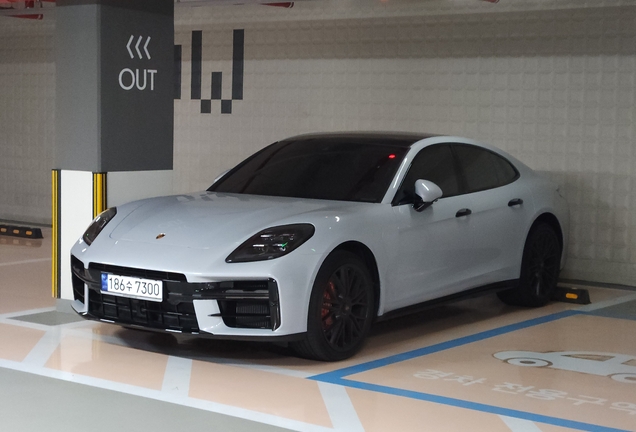 Porsche 972 Panamera GTS MkI