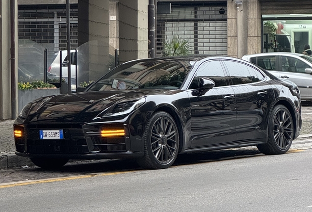 Porsche 972 Panamera Turbo E-Hybrid