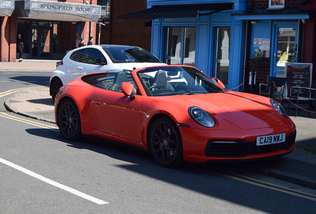 Porsche 992 Carrera 4S Cabriolet