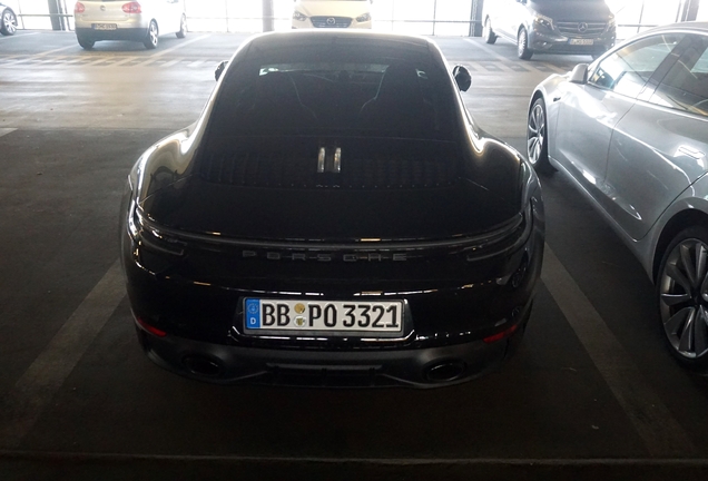 Porsche 992 Carrera GTS