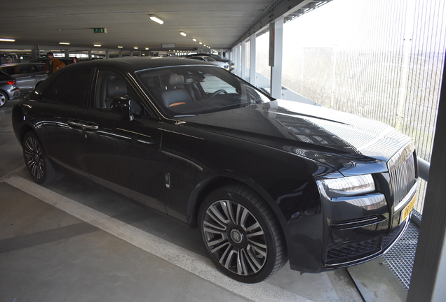 Rolls-Royce Ghost Black Badge 2021