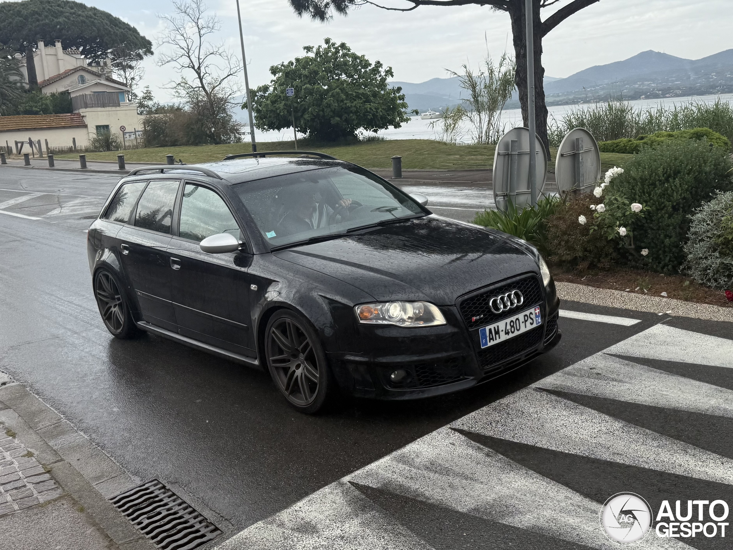 Audi RS4 Avant B7